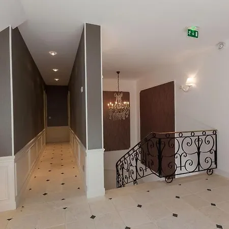 Le Clos Des Belvals Bed & Breakfast