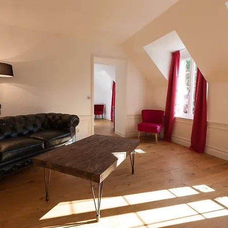 Le Clos Des Belvals Bed & Breakfast 4*