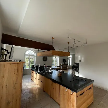 Bed & Breakfast Le Clos Des Belvals 4*